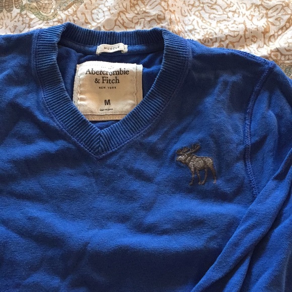 Abercrombie sweatshirt - Picture 2 of 3